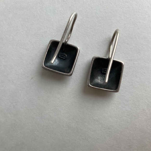 925 Sterling Silver Square Domed Pierced Earrings Drop - Picture 5 of 8